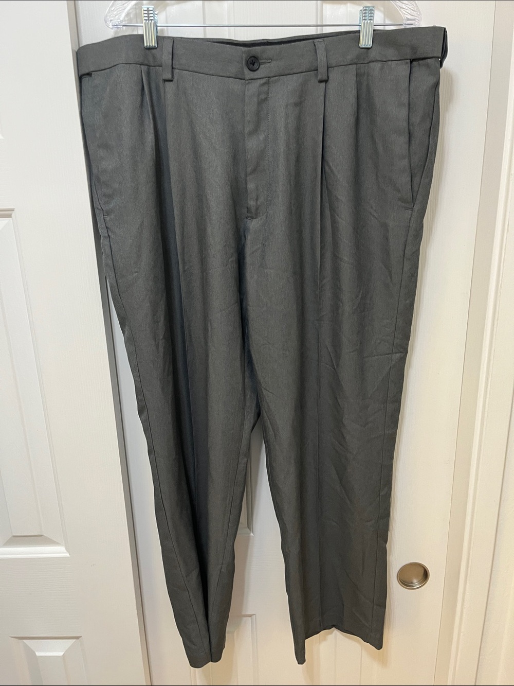 Haggar Men's Charcoal Gray Dress Pants